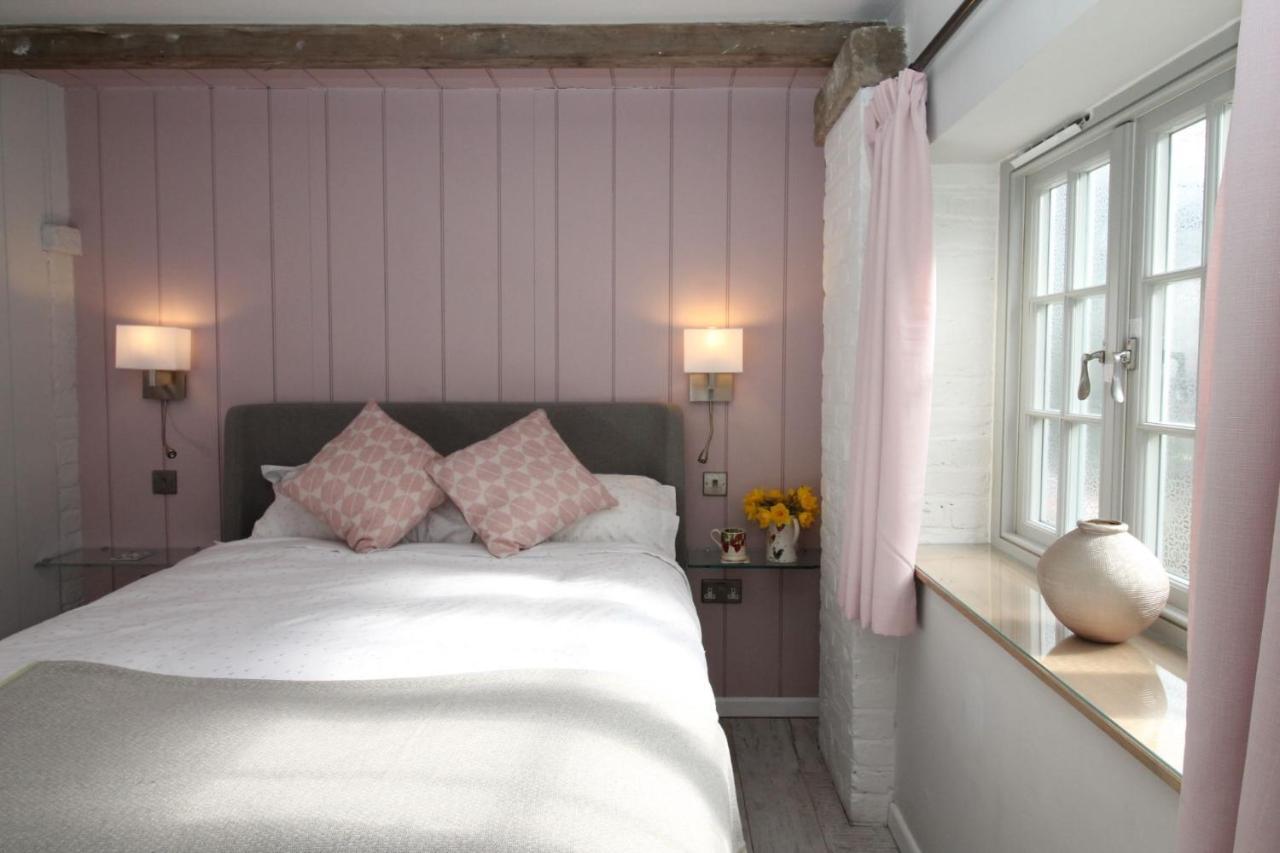The Hayloft - Cheshire Villa Крю Екстериор снимка